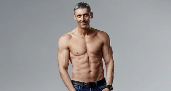 ben jackson est passé d'un pack de six par semaine à des abdos six packs