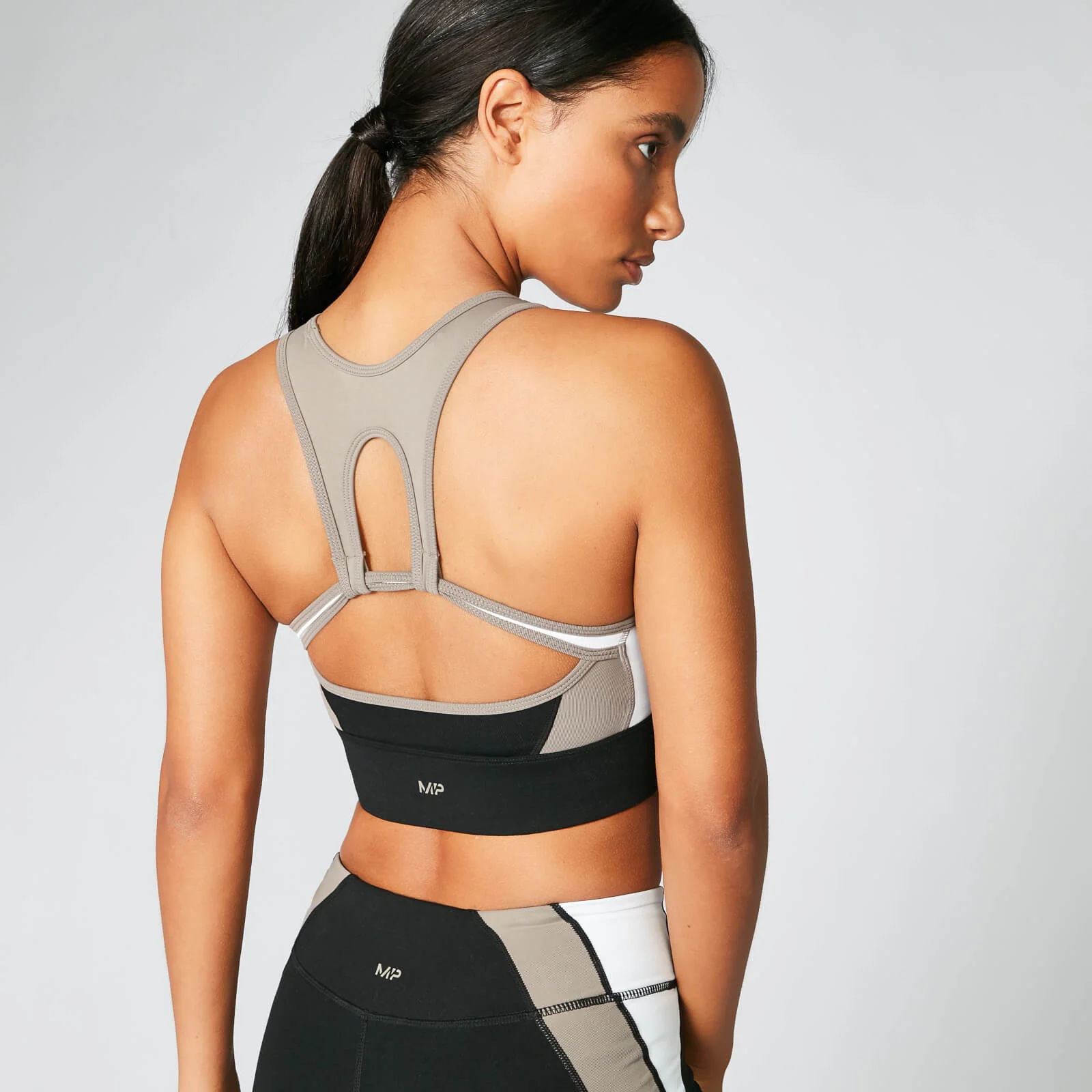 Myprotein Power Deluxe Sports Bra - Black - XSImage1