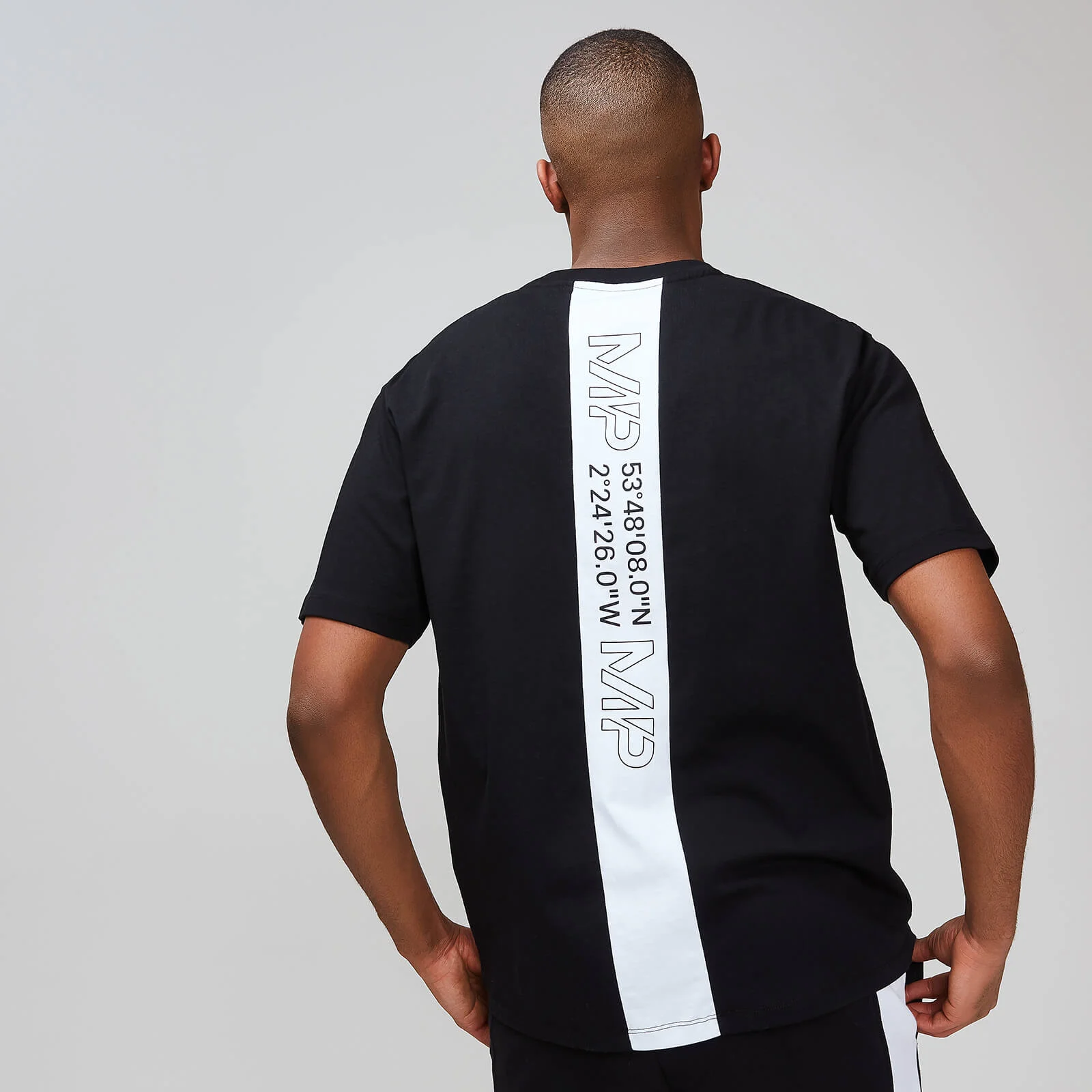 T-shirt graphique à rayures MP Rest Day pour homme - Noir - XSImage1