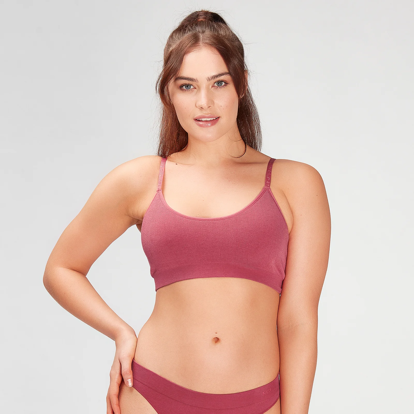 Brassière sans coutures MP Composure pour femmes – Framboise - XSImage1