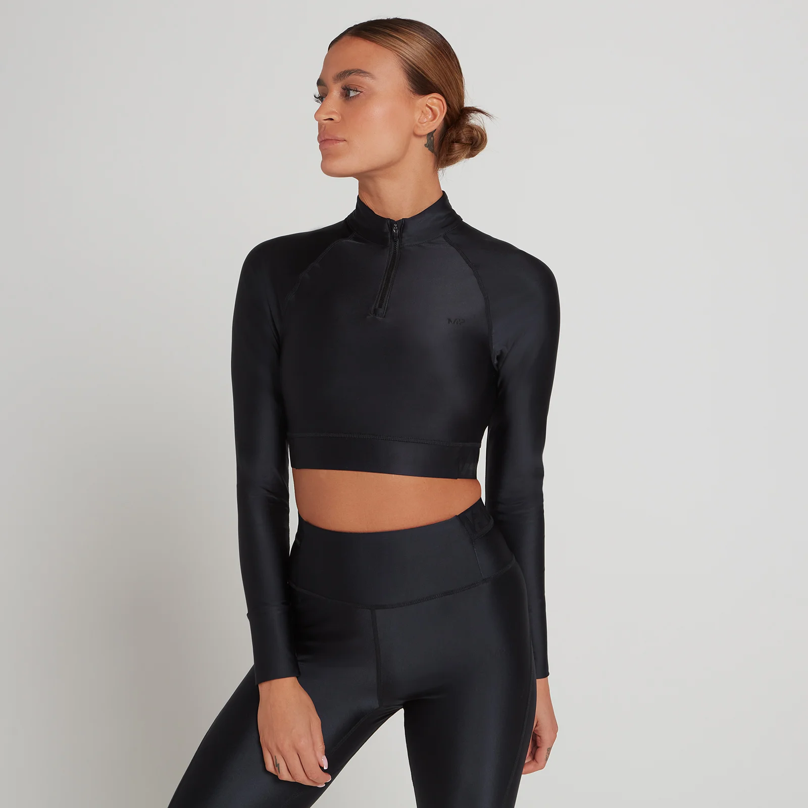 Crop top à manches longues et à fermeture éclair ¼ MP Engage pour femmes – Noir - XXSImage1
