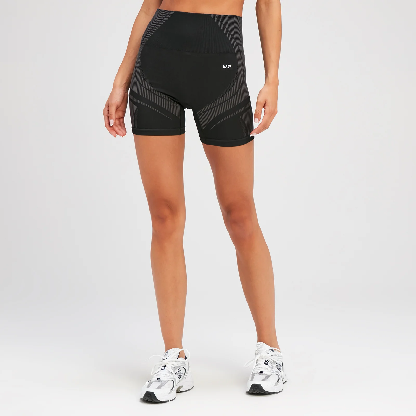 Short moulant sans coutures MP Tempo Ultra pour femmes – Noir - XSImage1