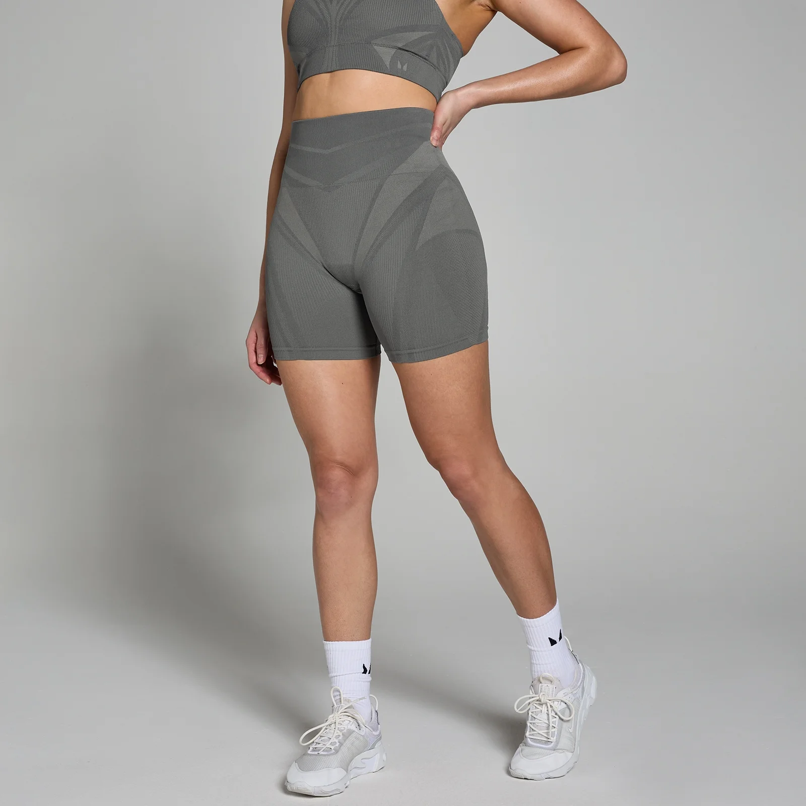 Short moulant sans coutures MP Tempo Ultra Geometric pour femmes – Carbone - XSImage1