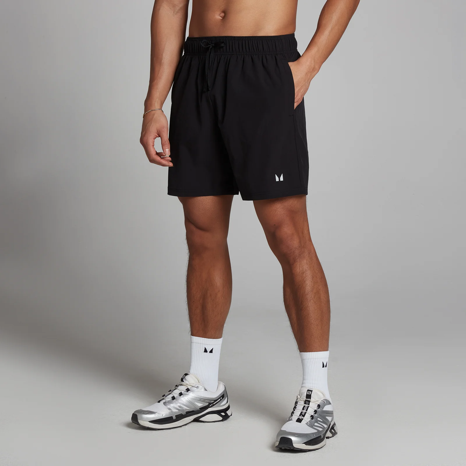 Short d’entraînement en matière tissée MP pour hommes – Noir - XXSImage1
