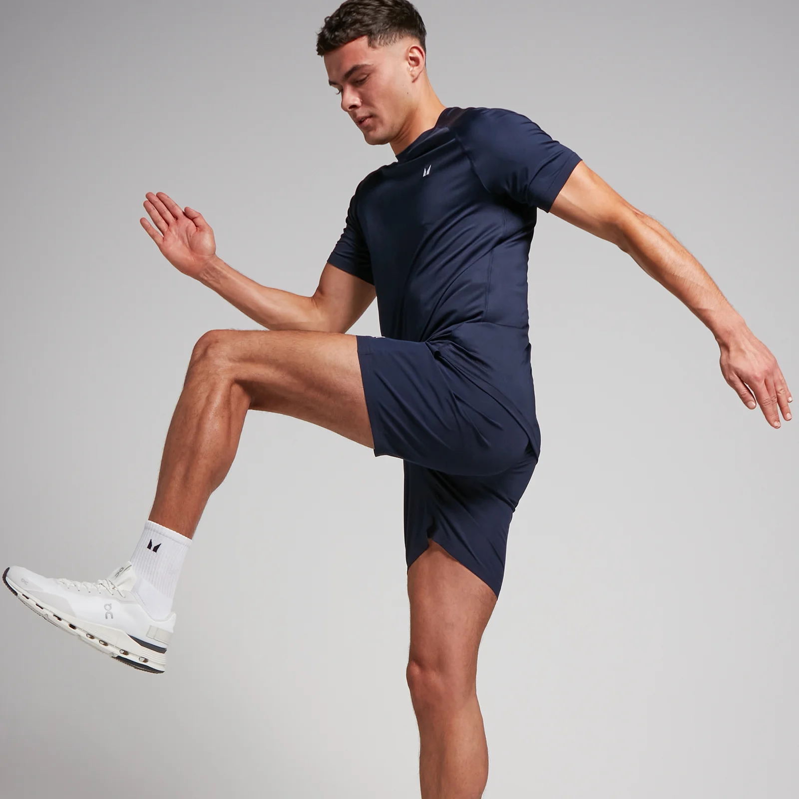 Short d’entraînement en matière tissée MP pour hommes – Bleu marine - SImage4