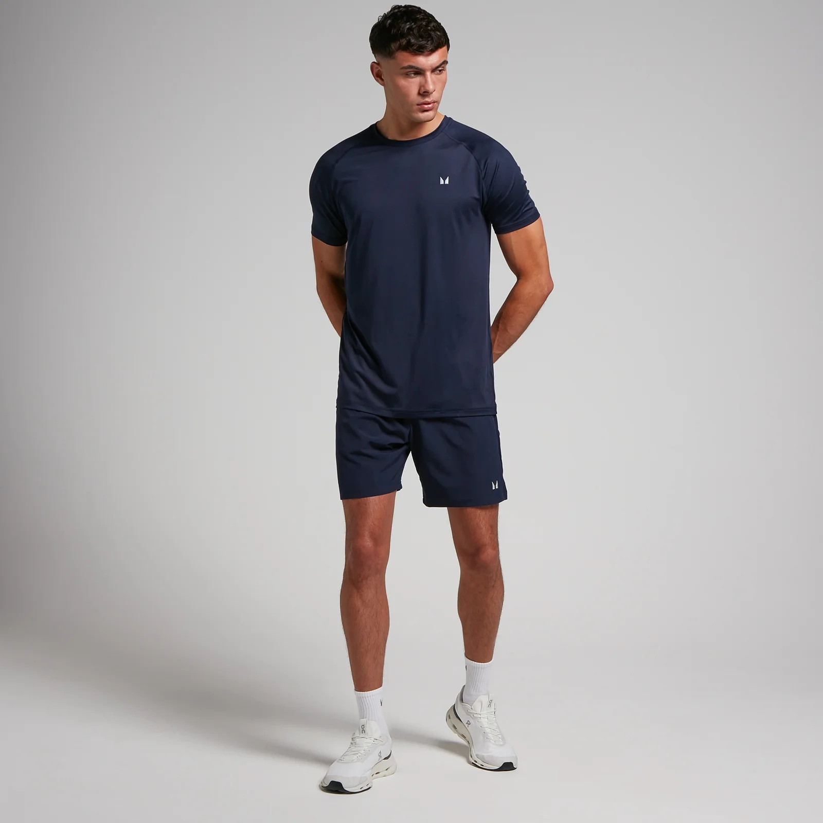 Short d’entraînement en matière tissée MP pour hommes – Bleu marine - SImage3