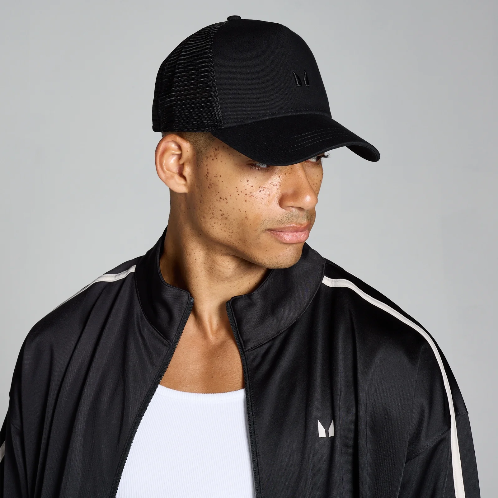 Casquette de camionneur MP – NoirImage1