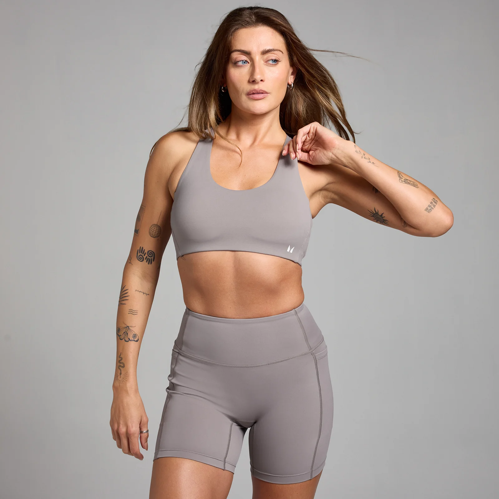 Brassière ajustable à dos croisé MP Active pour femmes – Gris froid - XSImage1