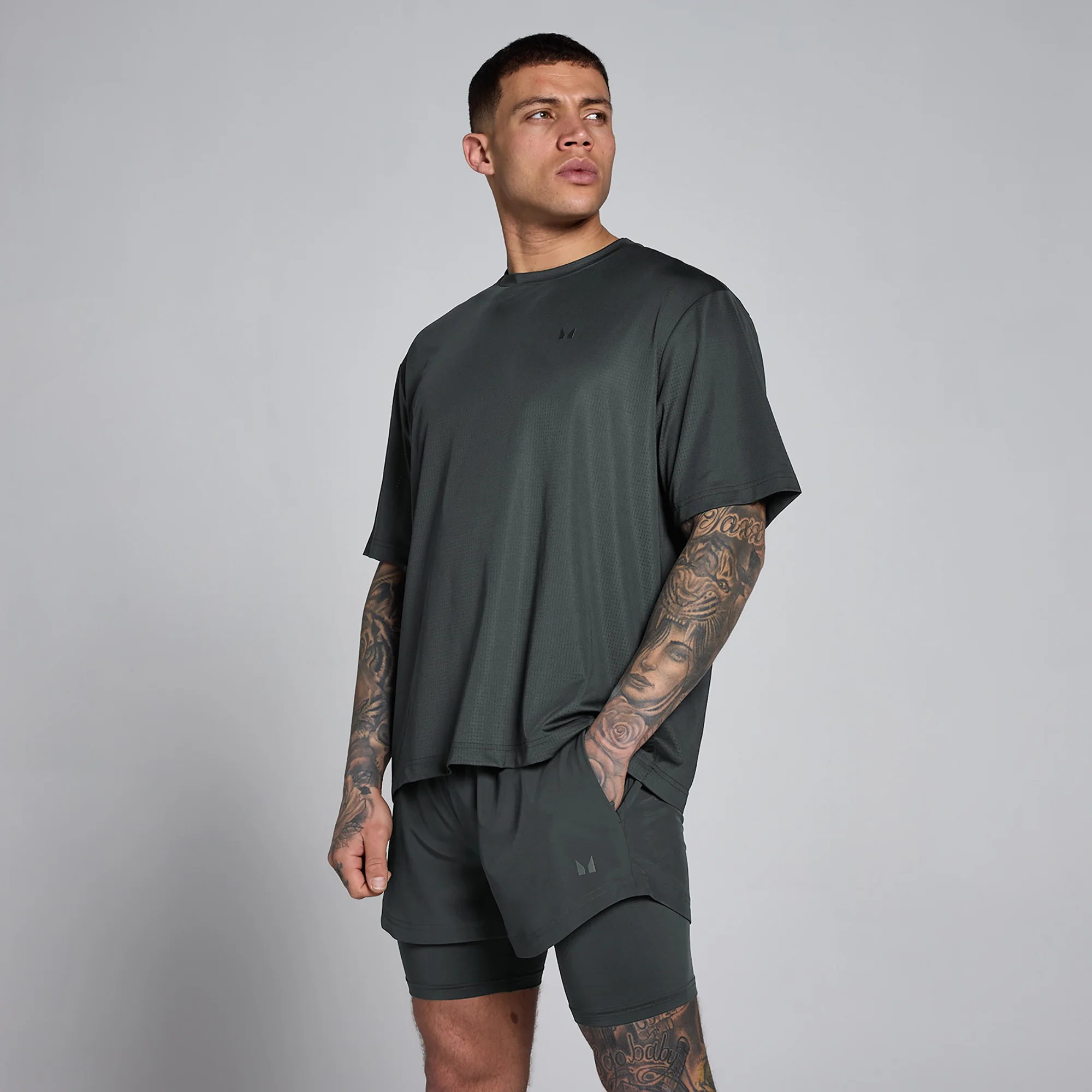 T-shirt Hybrid Oversized Mesh MP homme - Noir délavé - MImage1