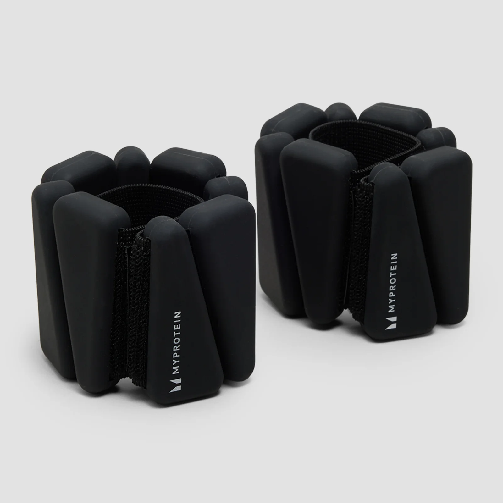Poids lestés chevilles/poignets en silicone Myprotein avec sac (1 kg) - NoirImage1