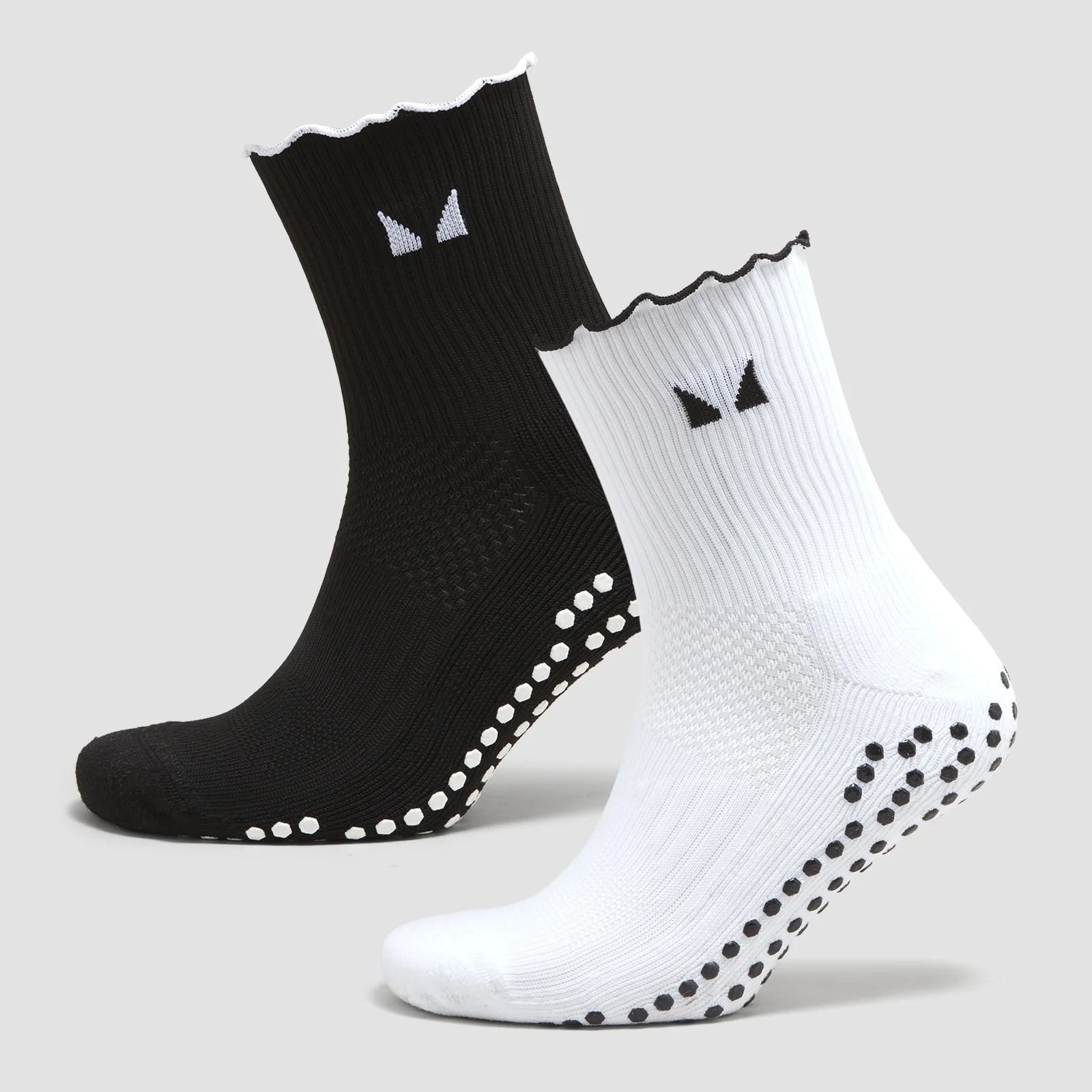 Chaussettes Pilates à volants MP (lot de 2 paires) - Noir/Blanc - UK 6-8Image1