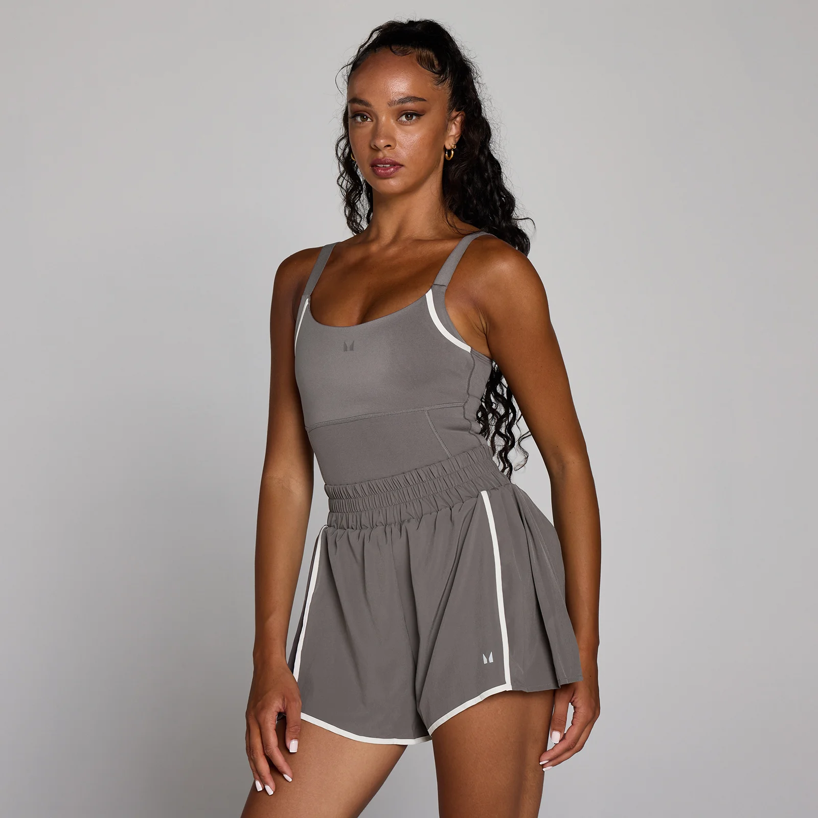 Combi-short plissée à détails contrastés Velocity MP femme - Gris cendré - SImage1